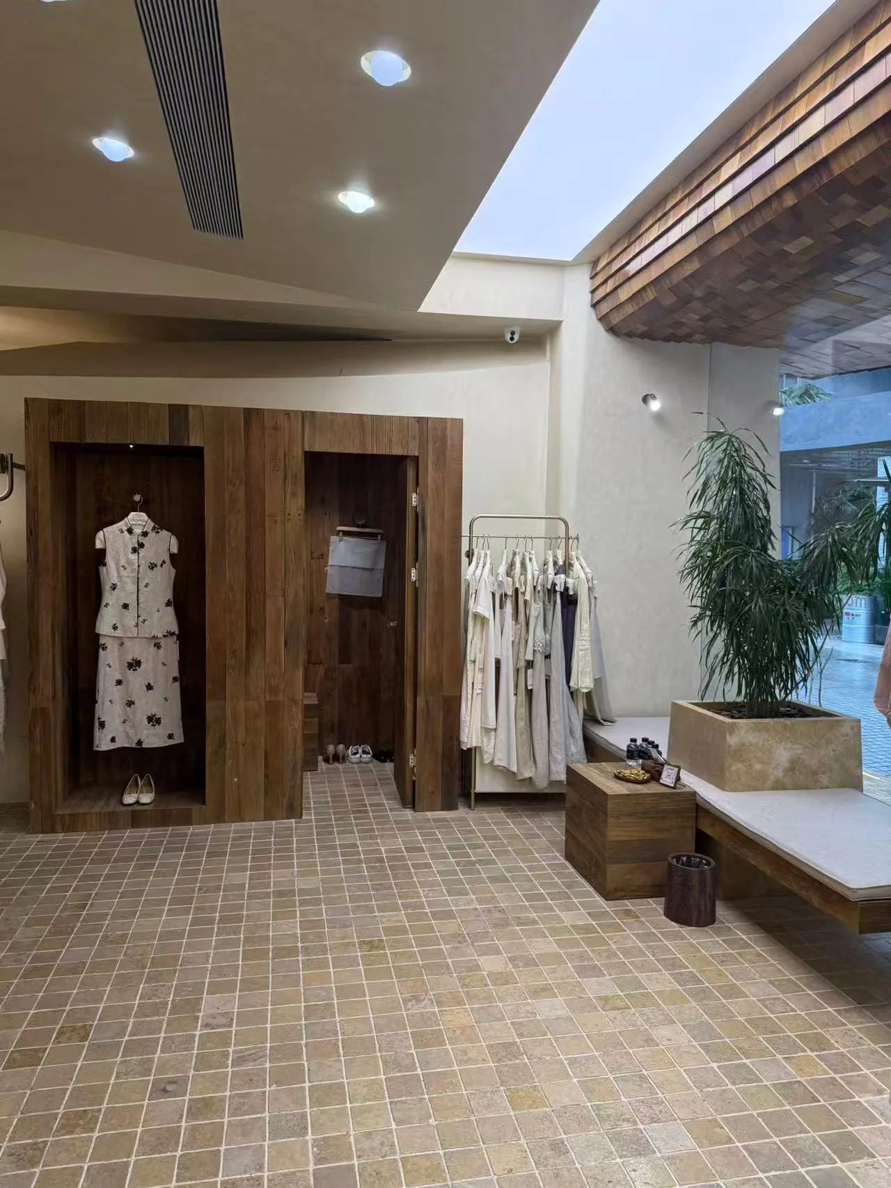 MOMO ERA STUDIO 徐汇店空间
